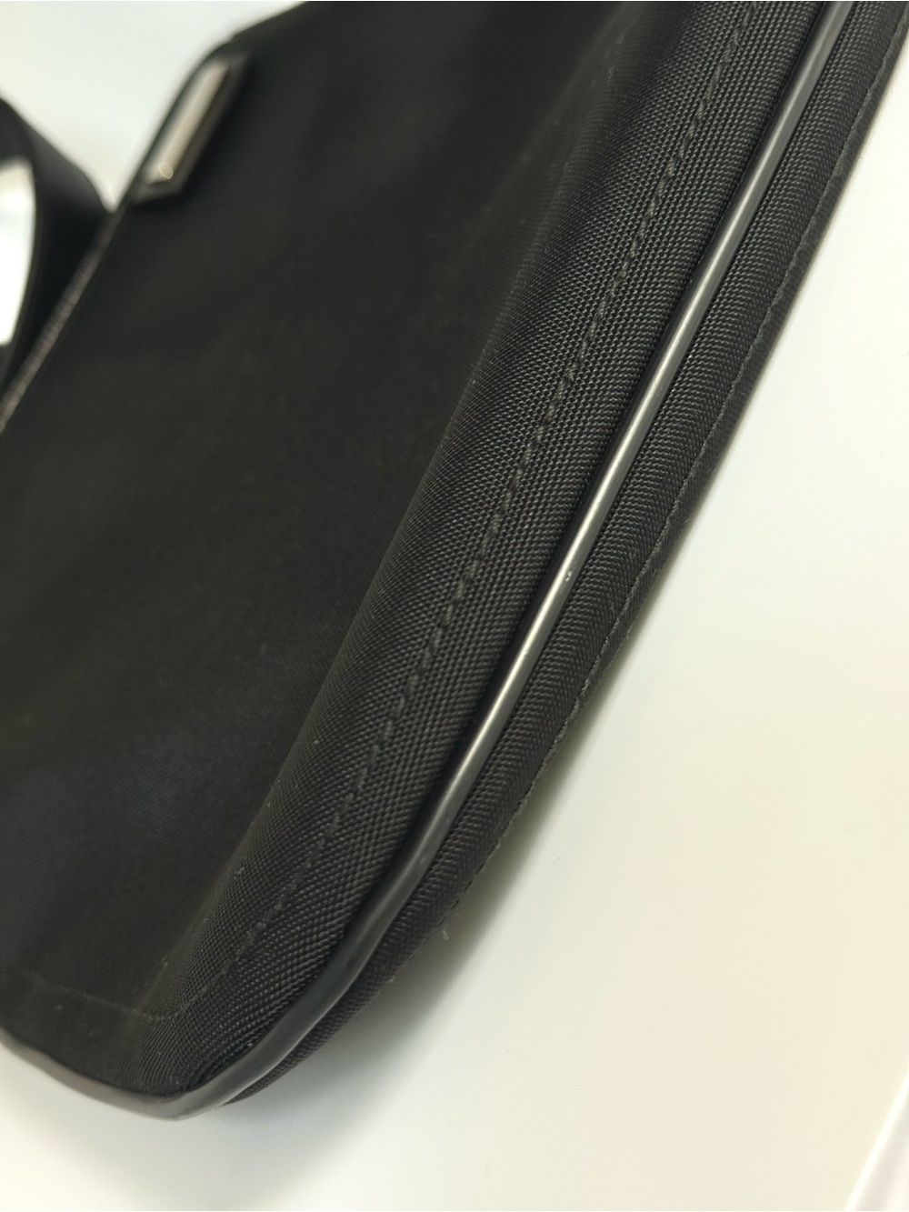 Gucci Black Crossbody Bag with Silver Logo Plate excellent condition - Picture 7 of 16